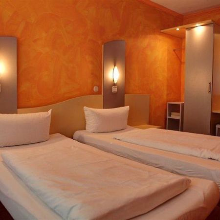 פרנקפורט Luxor Hotel מראה חיצוני תמונה